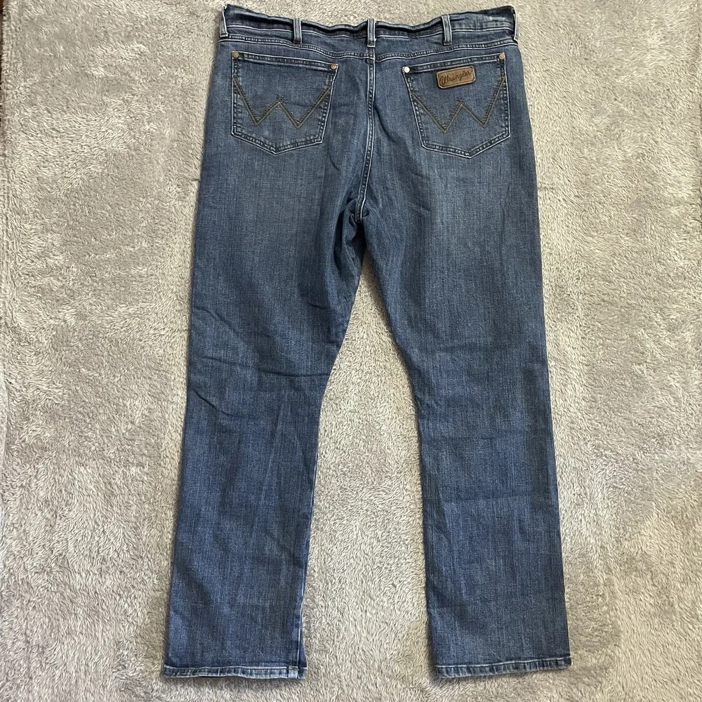 Wrangler Jeans Mens Size 40x34 Retro Slim‎ Boot Cut Blue Denim Medium Wash